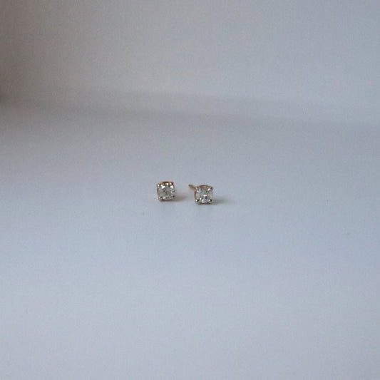 Mini Studs de Diamante