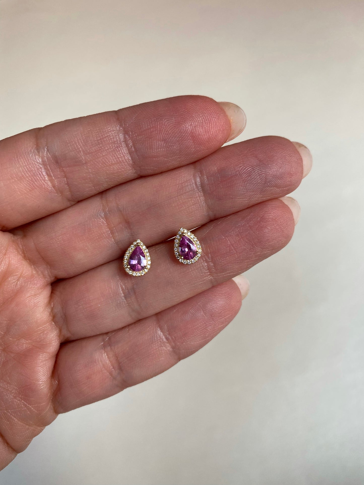 Aretes de Zafiro Rosa con Diamantes